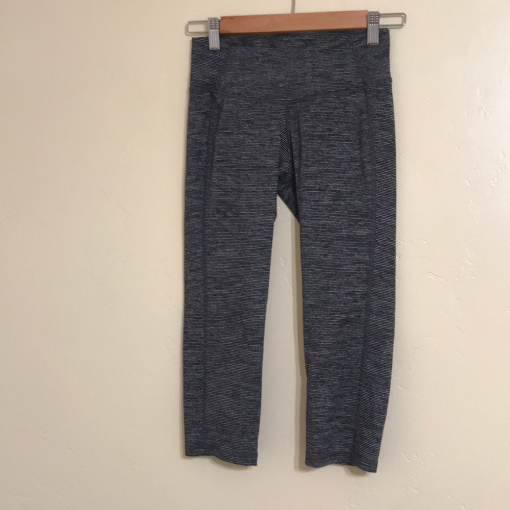 Black striped capris work out leggings